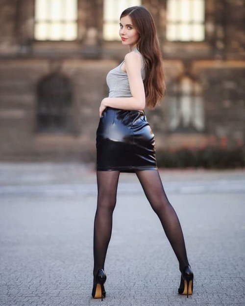 tightshinemodels: