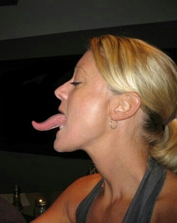 mouth-tonguefetish:  Heidi Hamilton
