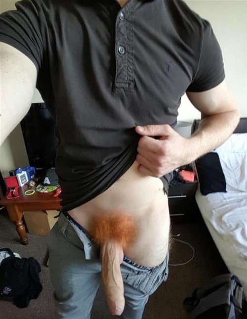 canadian8inchers: lilbrother-naked:  guystricked: (via Red Head straight uncut cock)  red bush, so f