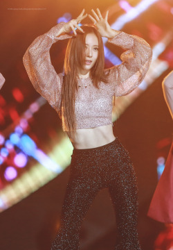 fuckyeah-fx:  ©butterfly4ever12