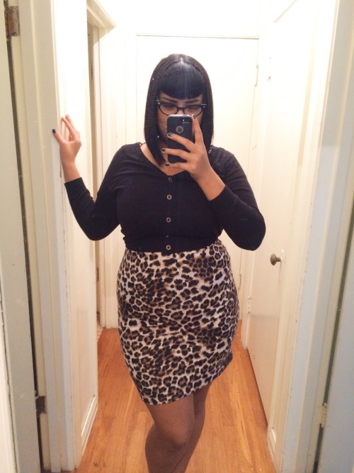 brattybettie:  Awkward pose, but I really enjoy this skirt! 