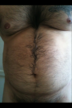 bebarnice:  chubadmirer:  Chubs y Algo Más…  Mmmmm 