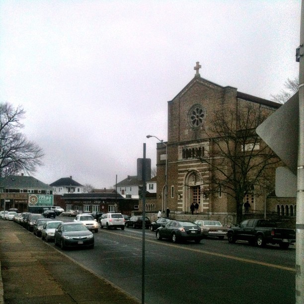 Wicked dreary out today. 💨💦 #newbedford #rainy #days #church #newengland #theghetto