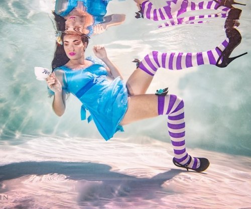 “Alice and Her Tea”-Style and concept by @mrsagustini - sometimes shooting underwater is