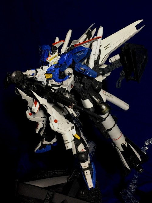 gunjap:  1/100 Ex-S Hi-Nu Gundam WHITE HORNET: Custom Work by kaizou-o-p REVIEW, Infohttp://www.gunjap.net/site/?p=273150