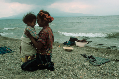 dolm:Guatemala. 1975. Mother embraces her child. David Alan Harvey.