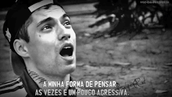 Sem Proceder Não Para Em Pé