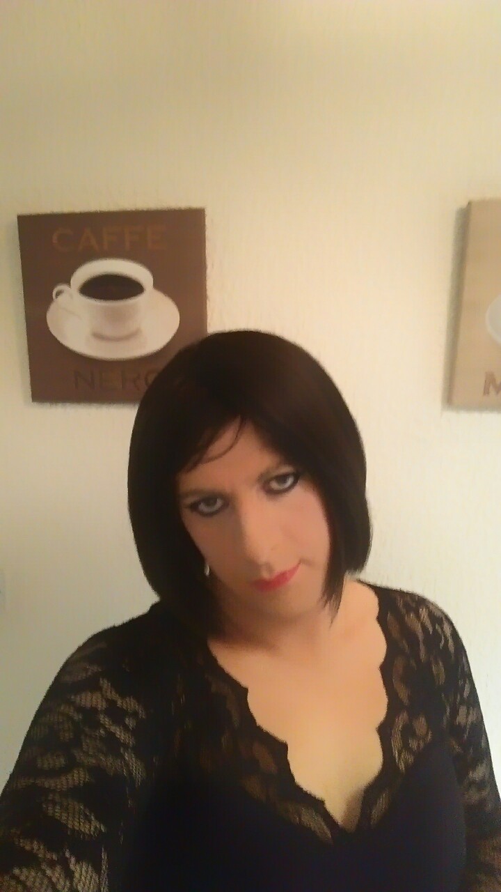 sissytrainxpose:  Such a lovely sissy!