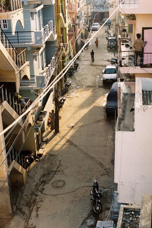 India 2013: Good morning Bangalore!50mm, Nikon F4S, Kodak Portra 400.