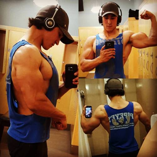 Find out what Jake eats to make his biceps grow: nutritionbeast.com/2016/10/physique-competit