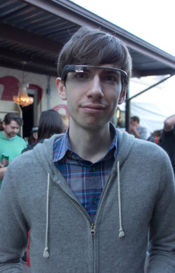 wiwam:  TumblrのDavid karpは、既にGoogle Glassを持っている？！！ | A!@attrip