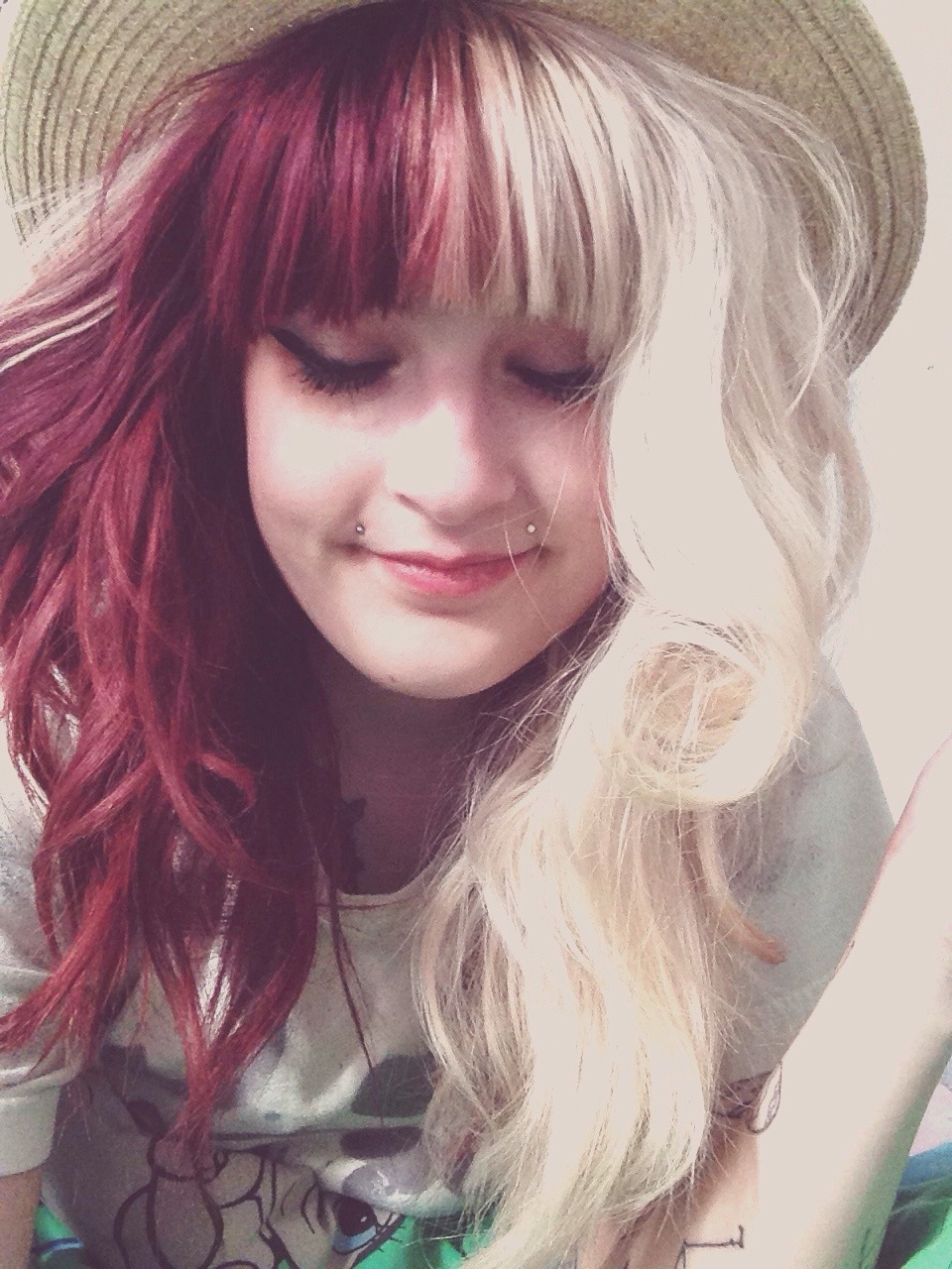 cutthroatcity:  emilydamnit:  buddha-brii:  emilydamnit:  The other night bed head