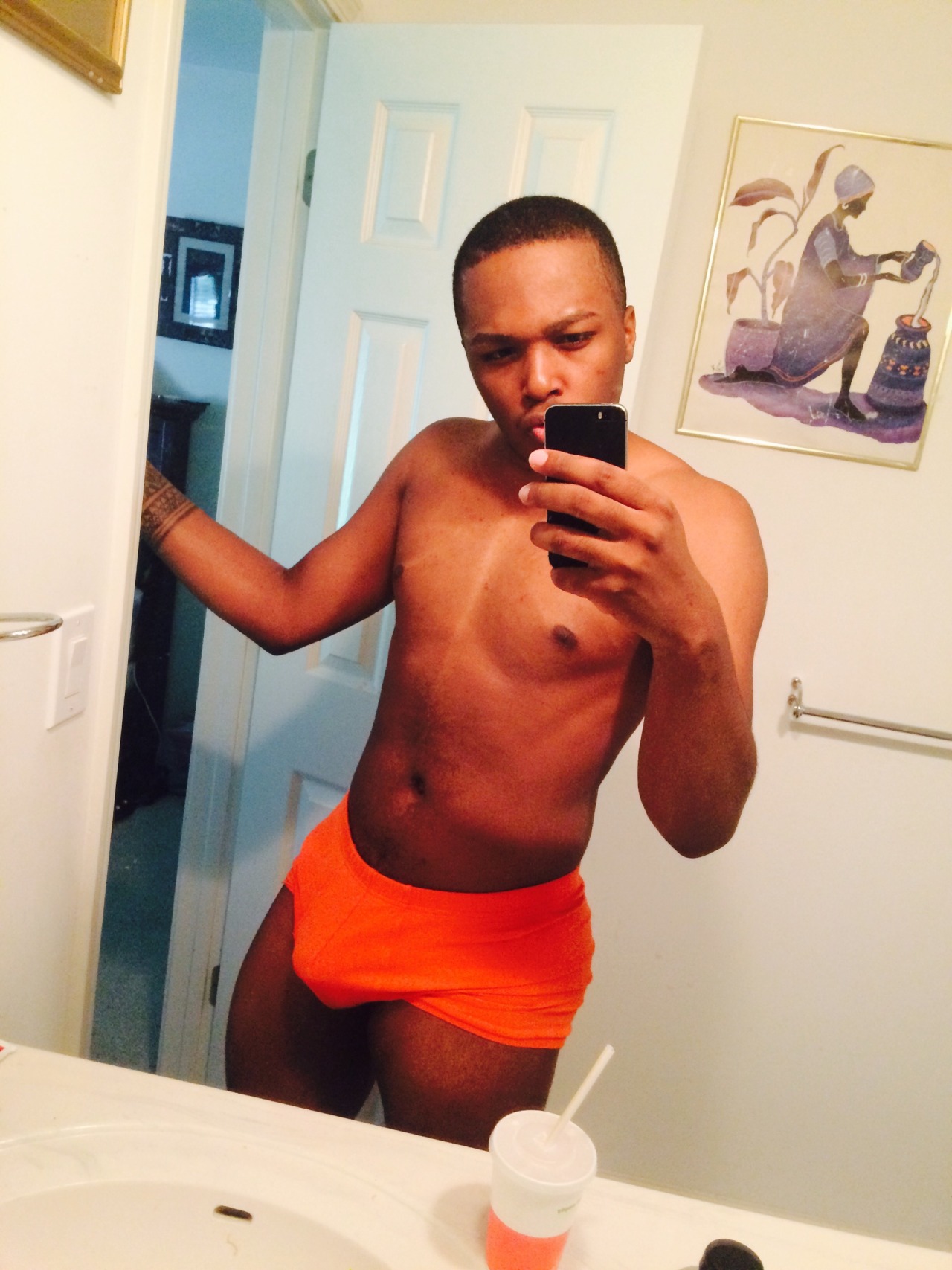 evanbigdick:  FOLLOW ME   Instagram : Saint.Luis  Snapchat : SterlingLuis   Tumblr: