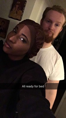 bwwmswirl:  madame-a-la-mode: He reminds me to wrap my hair up every night, so he doesn’t have to deal with my attitude the next day when my curls are all dry. Das love.   https://youtu.be/YekomXkoWGU  REDHEAD😍😍😍😁
