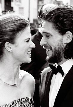 nymheria:   Rose Leslie and Kit Harington