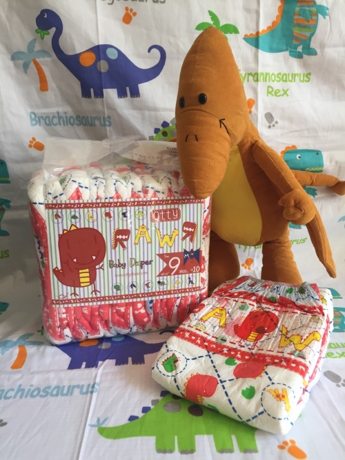 searchingforaprincess:  babymark92:  princessshteepypie:  sleepy-head-sheepy:  littlelexxx:  littlebutbigbrotherbennyboo:  qttyboi1:  qtty-diapers:  Qtty Rawr diaper is here!!! In October!!!  Is coming in October!!! Are you ready?  These are really freaki