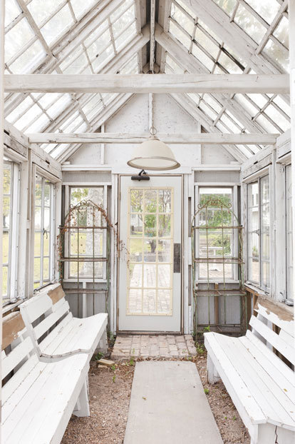 {This is Rachel Ashwell’s bed and breakfast/ranch called The Prairie, decorated in her signatu