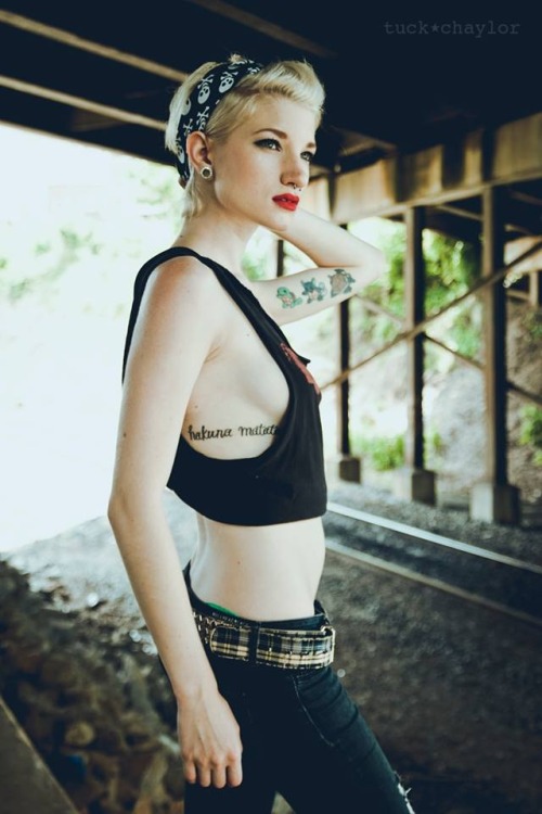 punkrockfox:  Just got a lovely surprise! Some pictures from an older shoot I did last summer! Some have never been seen, and some are re-edits. Enjoy :D  Photographer: @tuckchaylor