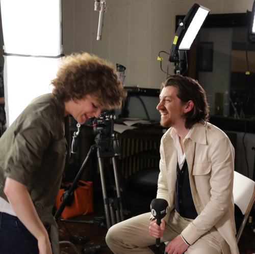 alexturntable: bbcradio1 Happy @arcticmonkeys day! Don’t miss Alex Turner in conversation