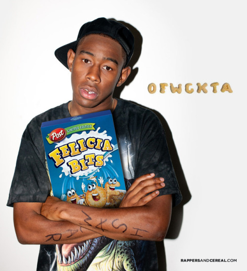 Rappers with their fave cereals.Courtesy of: http://rappersandcereal.com/