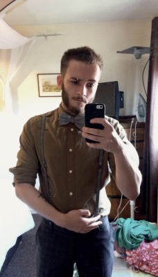 the-dapper-lumberjack:  All ready for this wedding! (Ignore the dirty mirror… it’s not mine!) 
