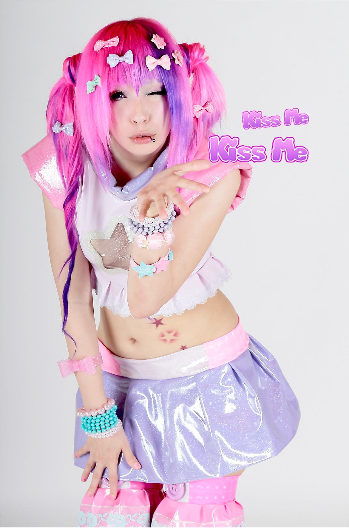waffle-kitteh:  ryuujisabi:  KiSS Me or KiLL mE ?!Stylist: Magical Ulala (brand: