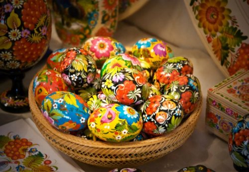 aph-ukraina:Ukrainian Easter Eggs[Pysanky]The Hutsuls––Ukrainians who live in the Carpathian Mountai