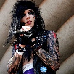 a-day-to-horizon:  Andy Biersack | Black Veil Brides 