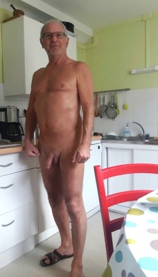 THE MALE NUDIST - NSFW