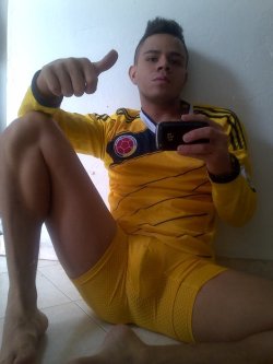 pendejoscaseros:  Aportes a pendejoscaseros@hotmail.com todo aporte nos sirve.