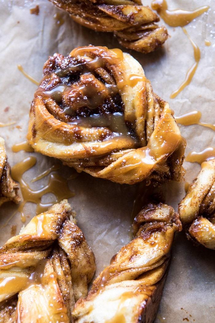 sweetoothgirl:  snowflake pull-apart monkey bread  