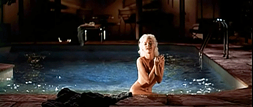 justinesoumise:  elsiemarina:Marilyn Monroe in her final, unfinished movie, Something’s