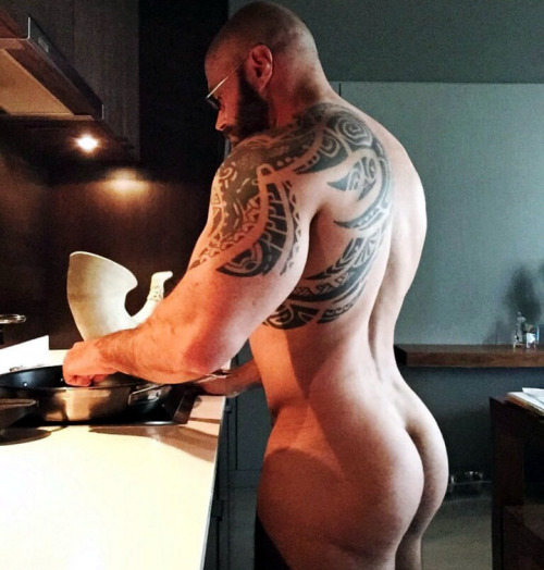 manrumpsxxx:  Follow Me For The Sexiest Rumps On Tumblr