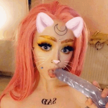 restingcxntface:  Kitty wants a treat 🐱  💦 dm for premium snap to see tonight’s whole uncensored set 💦  - caption deleters are blocked -