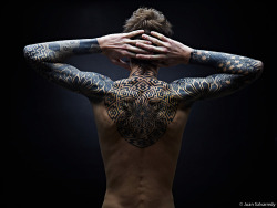 gaksdesigns:  Tattoo artist by Nazareno Tubaro. Photographer Juan Salvarredy