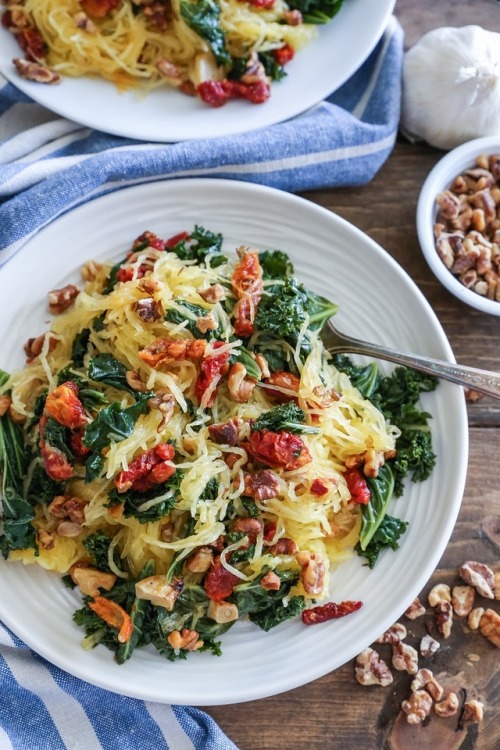 Vegan Spaghetti Squash Round UpRoasted Garlic & Kale Spaghetti Squash With Sun-Dried Tomatoes (G