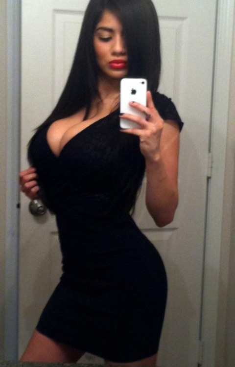 realselfieleaks:  Better than Tinder - real girls who just want sex: http://bit.ly/1QLy0ff