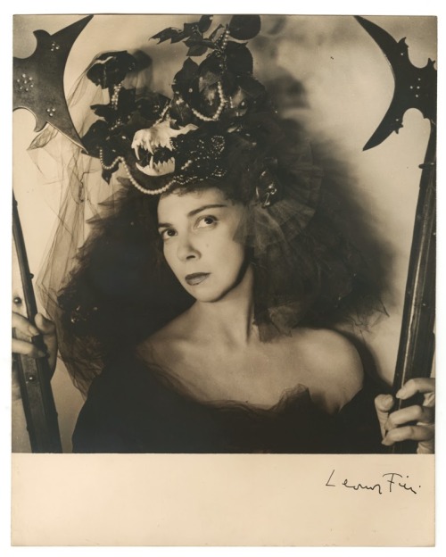 inneroptics:    Leonor Fini -André Ostier 1947   