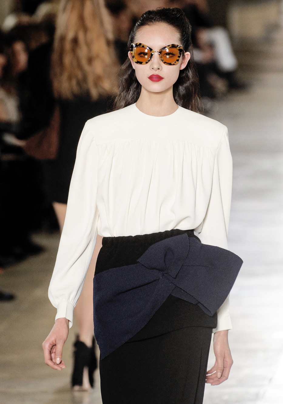 telojuropordior:“ “ fei fei sun at miu miu fall/winter 2011.”