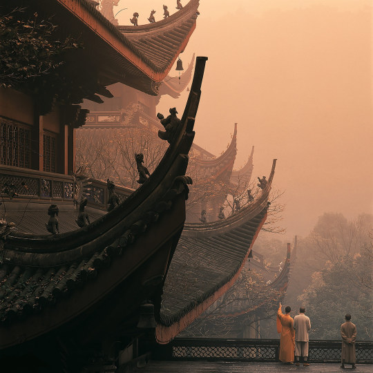 taichi-kungfu-online:  Zen (Chinese: 禪; pinyin: Chán; Korean: 선) is a school