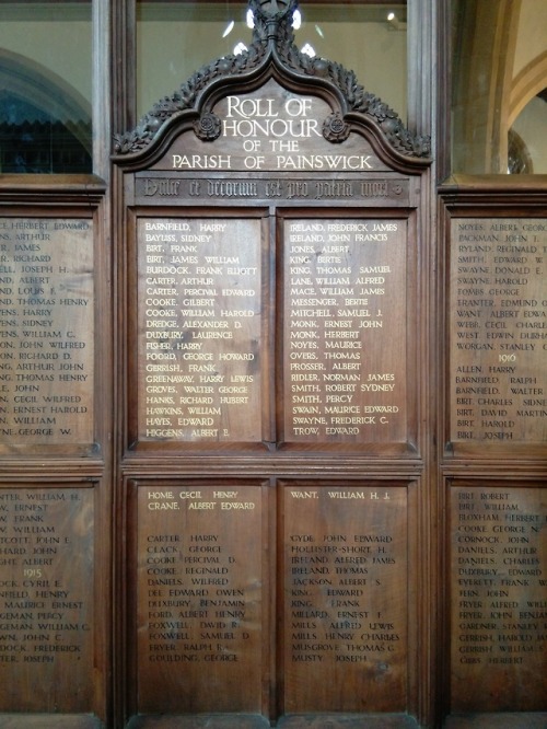 thegloriousdeadbytimatkinson:The Memorial Screen at Painswick, carved by a Belgian refugee. It inclu