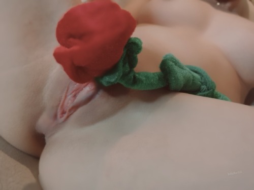 ghostlyvoidgiver: 真好49.tumblr新人 54P2V 雙插 肛交 黑白風 小兔子 (2)[mp4/30m]【影片名称】:真好49.tumblr新人 54P2V 雙插 肛交 黑白風
