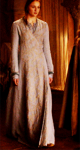 sansalayned-deactivated20141117:Sansa Stark ± favourite outfits (requested by vicomtesse)