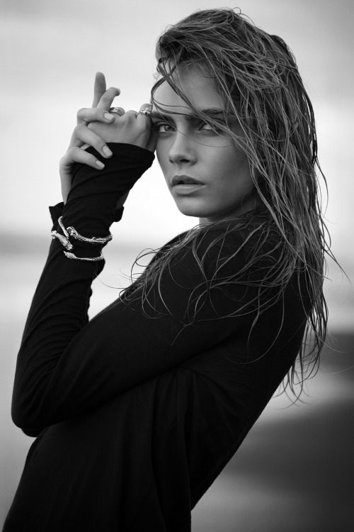 Sex senyahearts:  Cara Delevingne for John Hardy pictures