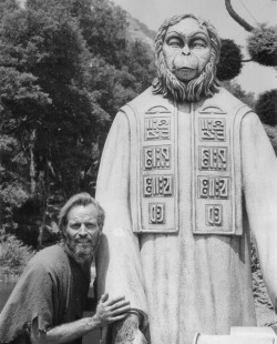 anotherstateofmind67:  Behind the scenes. Planet of the Apes 
