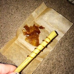 ganjagoddess95:  Happy shatterday :) twax bluntzzz tonight