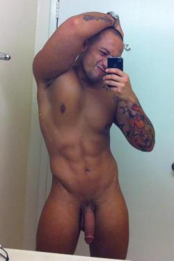 jordan23011:  instaguys:  Guys with iPhones