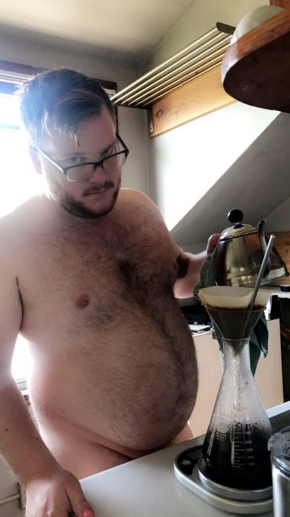 themantalope:  Disapproving dad makes coffee.