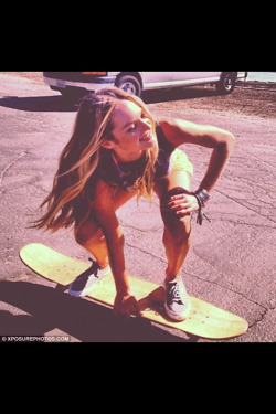 skate-girlz:  Skate girl http://skate-girlz.tumblr.com/