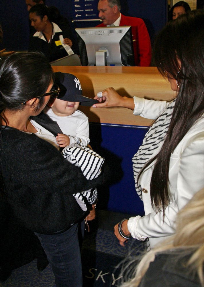 ultimatekimkardashian:  JFK 10.13.2010.